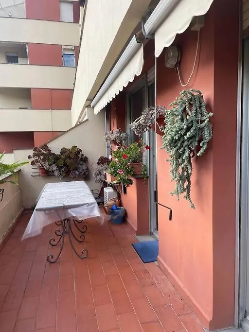 La Casa Di Teri A Chiavari Apartment