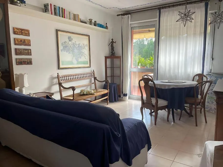 Apartment La Casa Di Teri A Chiavari Italy